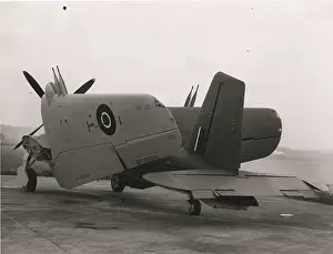 Firebrand: Blackburn B-46 Firebrand TF4 with wings folded