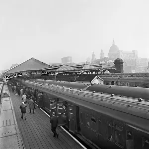 Alighting: Blackfriars Station, London