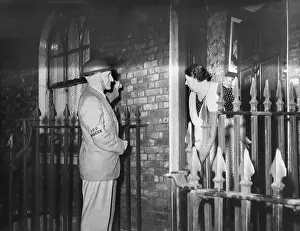 Finding: Blackout in London, 1939