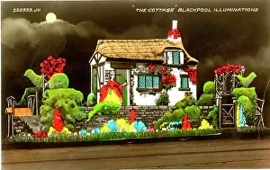 Topiary: Blackpool Illuminations, The Cottage