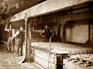 Bleaching: A bleaching liquor cave, linen production, Victorian period