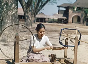 Braille: Blind spinning girl - Rangoon