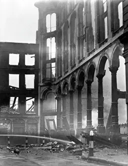 Crampton: Blitz in London - Bow Churchyard, WW2