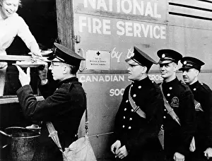 Canteens: Blitz in London -- mobile kitchen serving meals to AFS, WW2