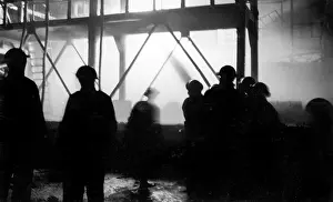 Salvaging: Blitz in London - Shell Mex, Fulham, WW2