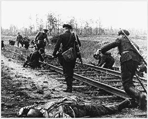 Sentries: BLOWING UP RAILWAY