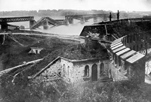 Vistula: Blown up Vistula bridge in Warsaw, 1915