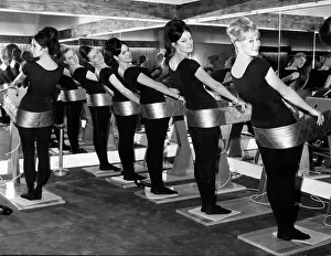 Slimming: Blue Bell Girls Exercise