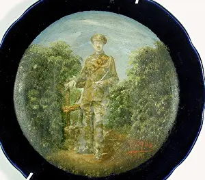 Decoupage: Blue glazed plate - WW1 RFA soldier