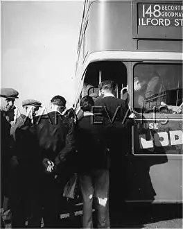 Routemaster: BOARDING BUSY BUS 148