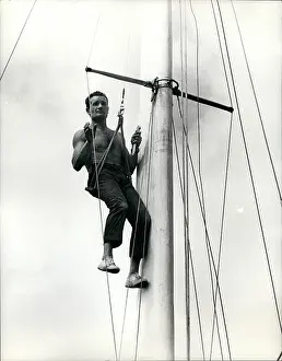 Tabarly: Boat Racing