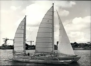 Tabarly: Boat Racing