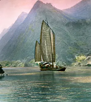 Houseboat: Boat - water - transportation - China