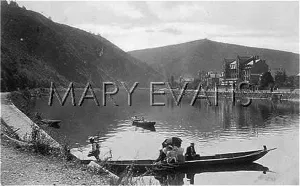 Hideous: BOATING AT DINANT 1907