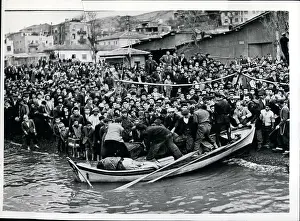 Izmit: Boats - Sailing - Ships