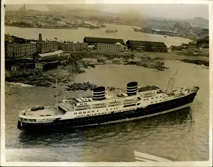 Aground: Boats - Sailing - Ships