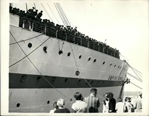 Troopship: Boats - Sailing - Ships