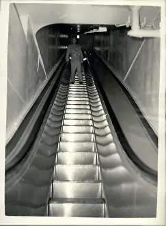 Escalator: Boats - Sailing - Ships