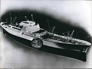 Displacement: Boats - Sailing - Ships