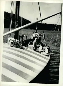 Resolved: Boats - Sailing - Ships