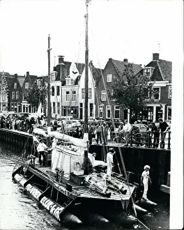 Dockside: Boats - Sailing - Ships