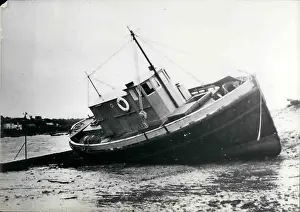 Queer: Boats - Sailing - Ships
