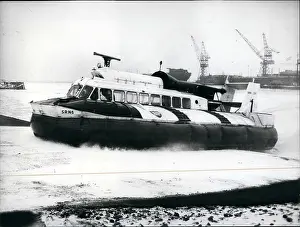 Hovercrafts: Boats - Sailing - Ships