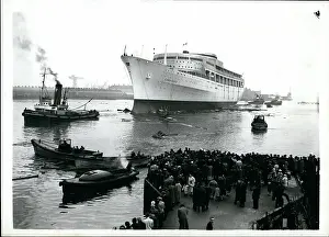 Menzies: Boats - Sailing - Ships