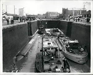 Confined: Boats - Sailing - Ships