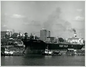 Tugs: Boats - Sailing - Ships