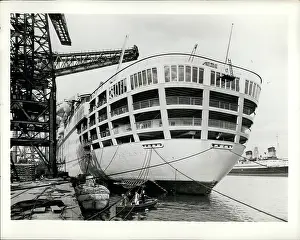 Astern: Boats - Sailing - Ships