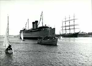 Backward: Boats - Sailing - Ships