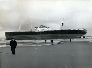 Aground: Boats - Sailing - Ships