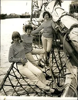 Barely: Boats - Sailing - Ships