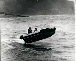 Outboard: Boats - Sailing - Ships