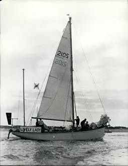 Solent: Boats - Sailing - Ships