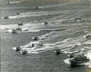 Powerboat: Boats - Sailing - Ships