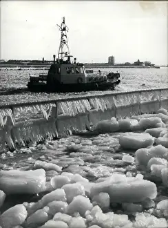 Iced: Boats - Sailing - Ships