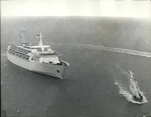 Solent: Boats - Sailing - Ships