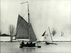 Advantage: Boats - Sailing - Ships