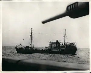 Trawlers: Boats - Sailing - Ships