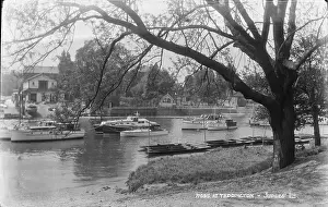 Richmond: Boats at Teddington