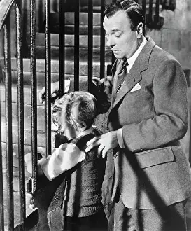 Henrey: Bobby Henrey - Ralph Richardson - Actor - Celebrity