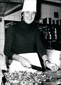 Dare: Bobby Solo as Cook At press Conference in Munich