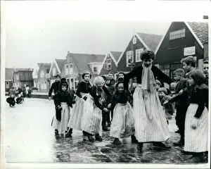 Volendam: Bobsledding - Skating - Skiing - Figure Skating