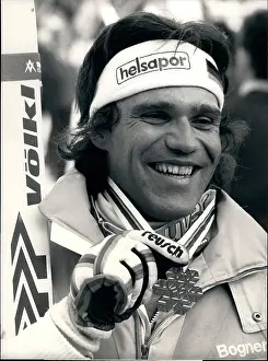 Slalom: Bobsledding - Skating - Skiing - Figure Skating