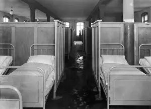Needy: The Bodelschwingh Haus in Berlin, 1929