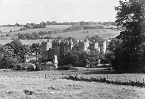 Moat: Bodiam Castle