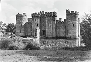 Moat: Bodiam Castle