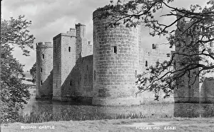 Moat: Bodiam Castle